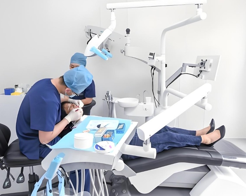 口腔醫(yī)療光學(xué)元件應(yīng)用與技術(shù)解析